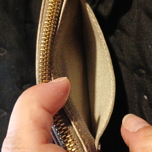 Jimmy Choo Gold Star-Studded Women's Leather Small Wallet - Picture 5 of 6